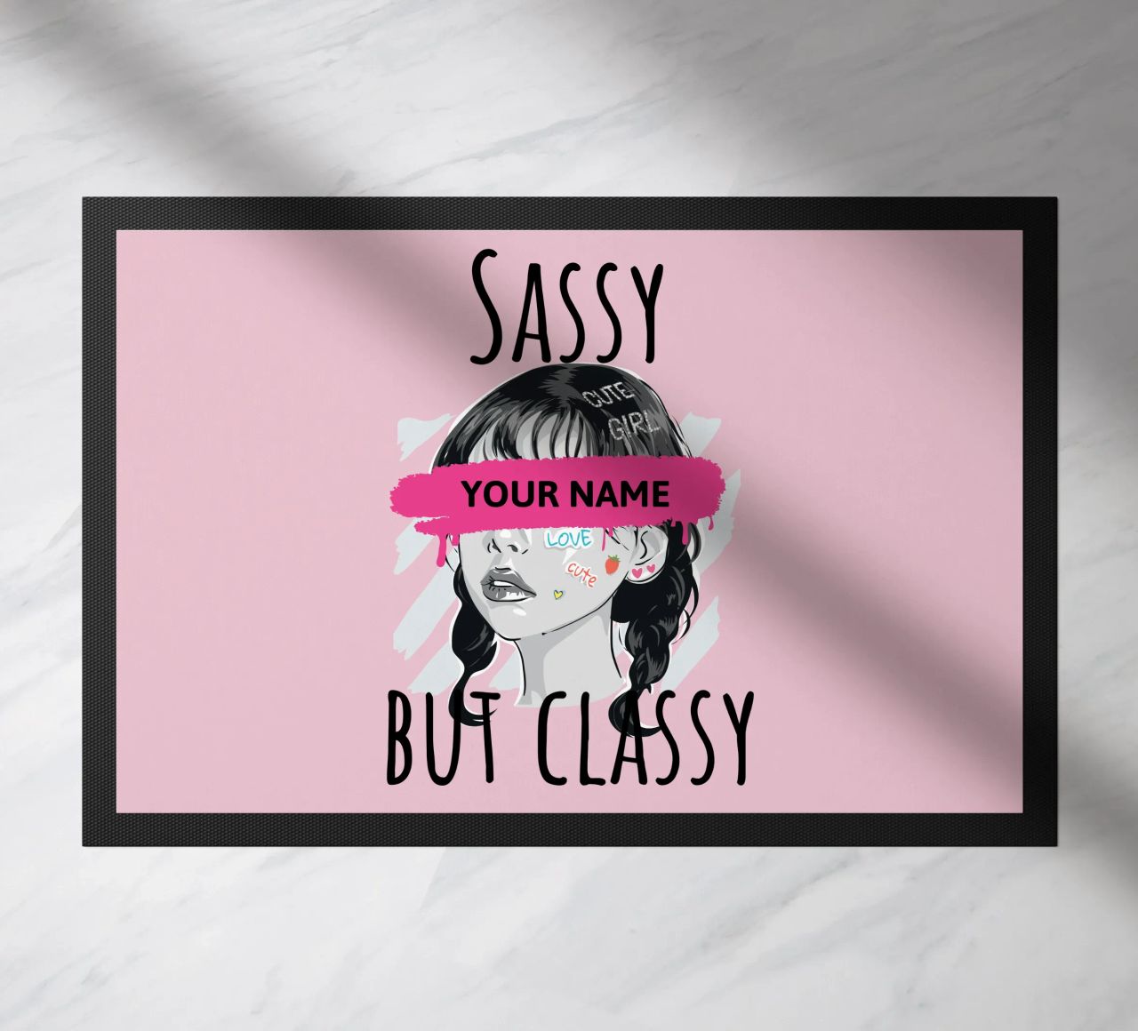 Sassy but Classy (personalizzato) zerbino da ComfyCouture