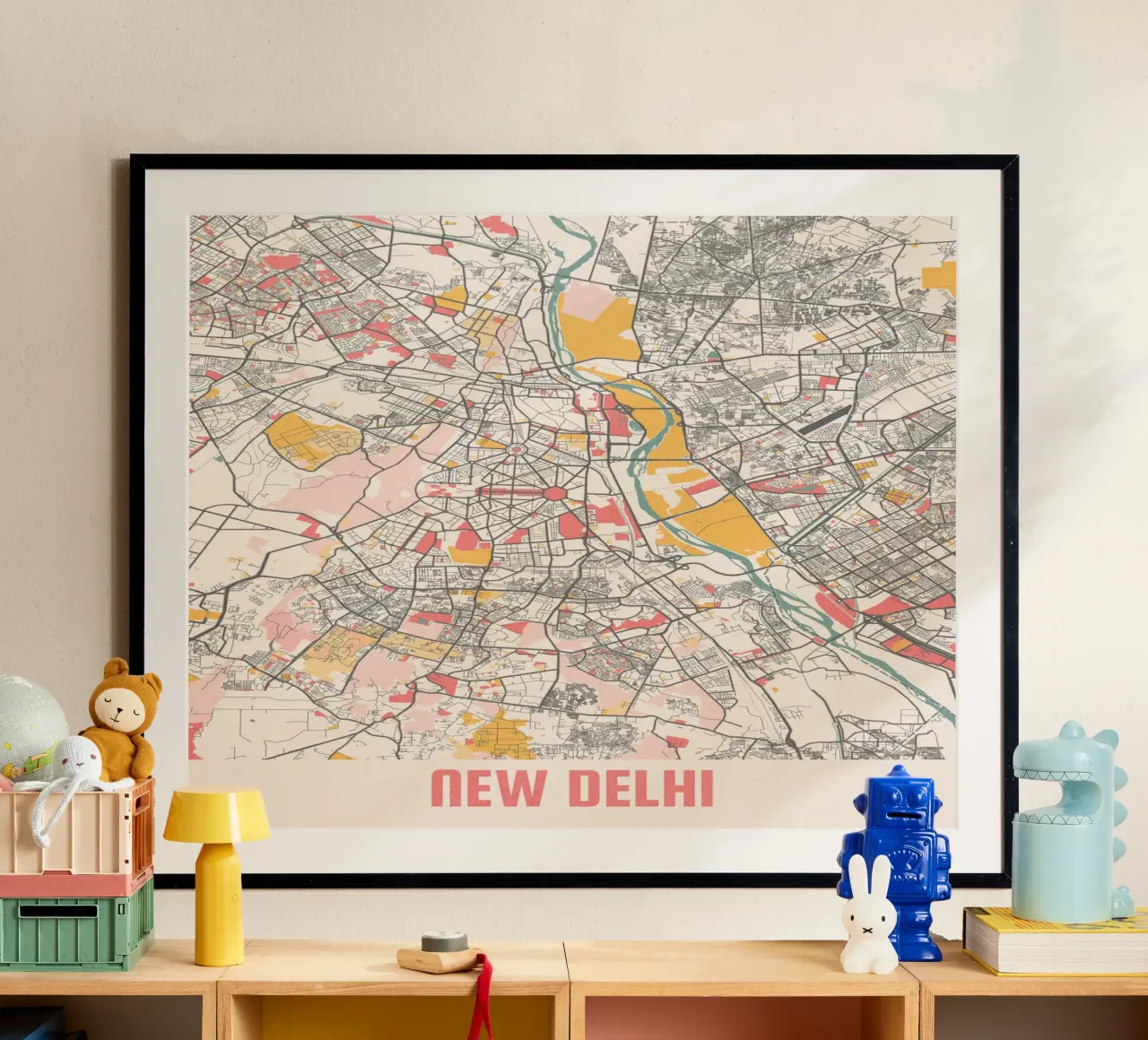Mappa della città di Nuova Delhi - Design elegante in colori pastello poster con telaio in legno da MOOODZART