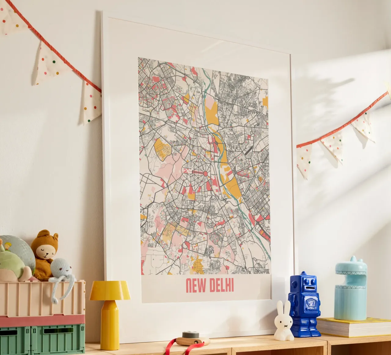 Mappa della città di Nuova Delhi - Design elegante in colori pastello poster con telaio in legno da MOOODZART