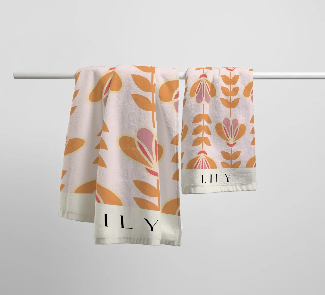 Lily - Calore floreale nordico asciugamano da bagno da Studio Mooodz