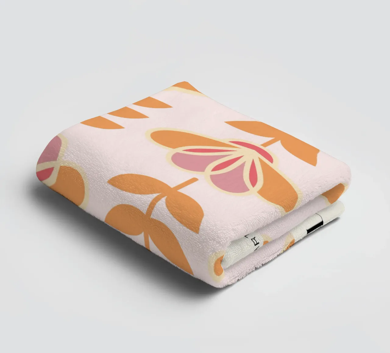 Lily - Calore floreale nordico asciugamano da bagno da Studio Mooodz