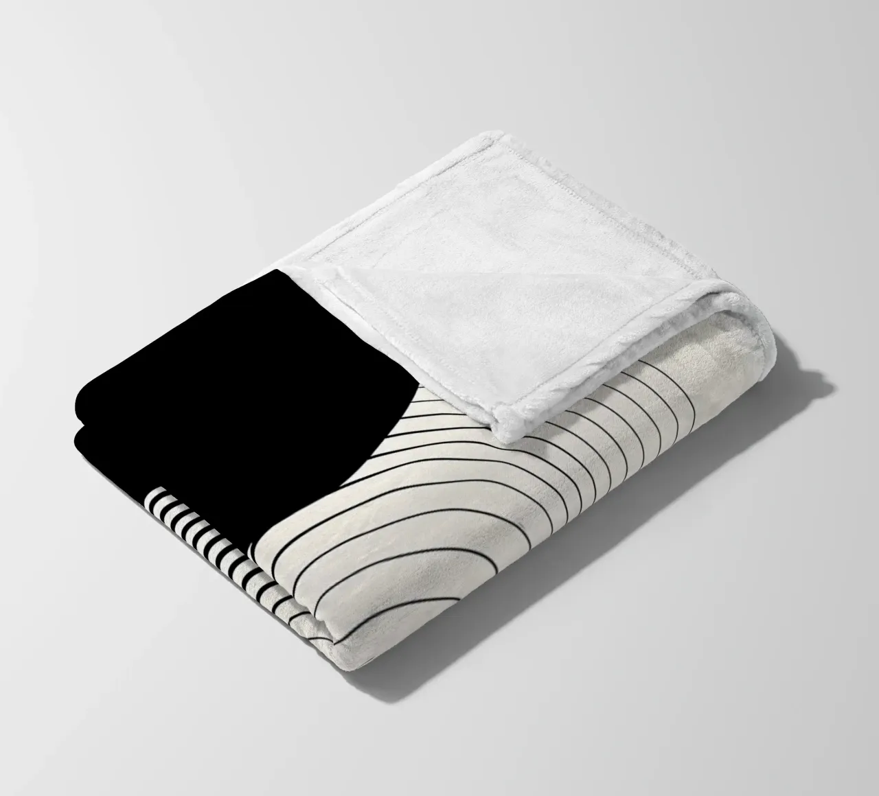 Three large black circles coperta in pile da LisaArtes