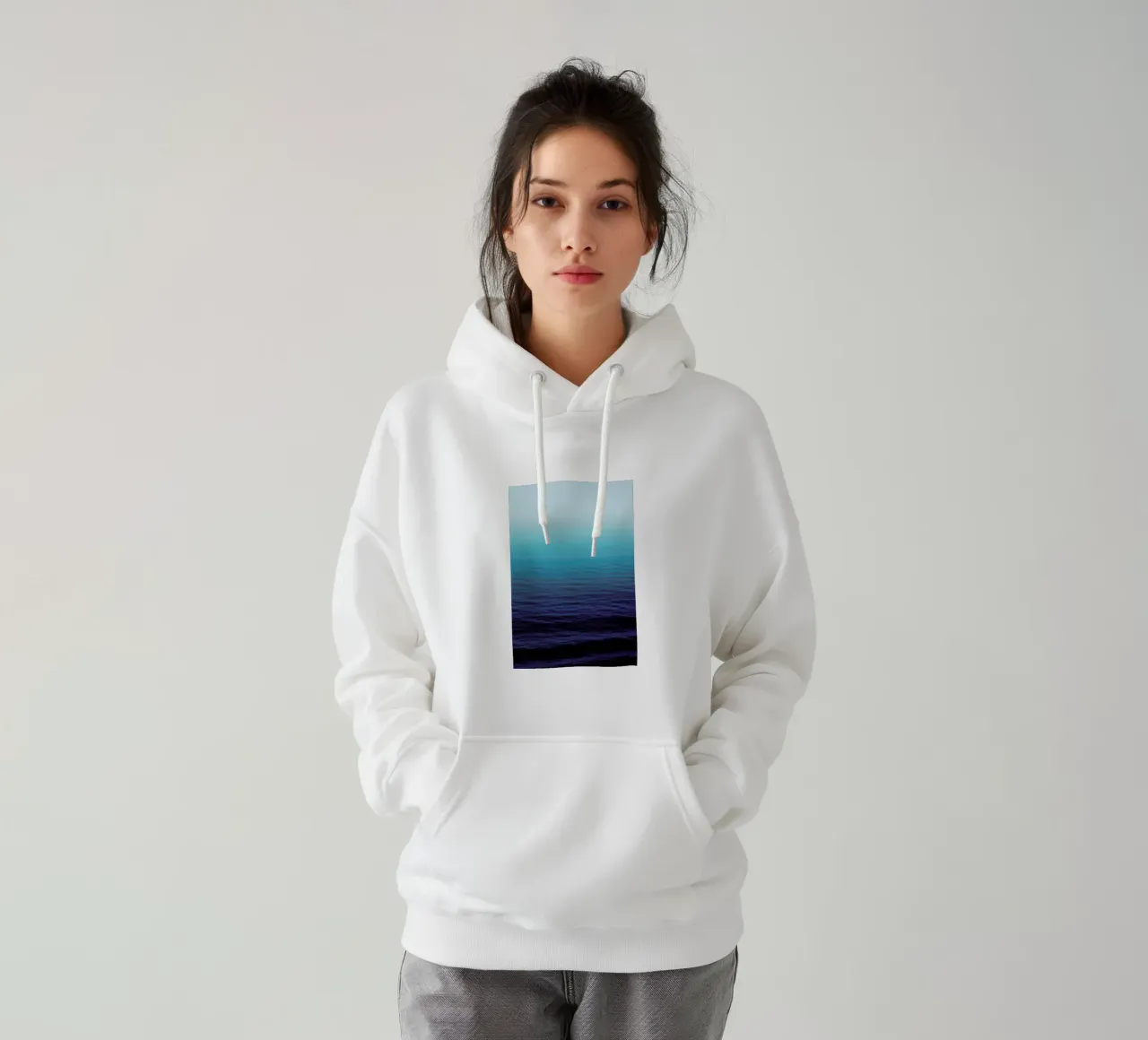 Deep Blue felpa con cappuccio da Leah Flores