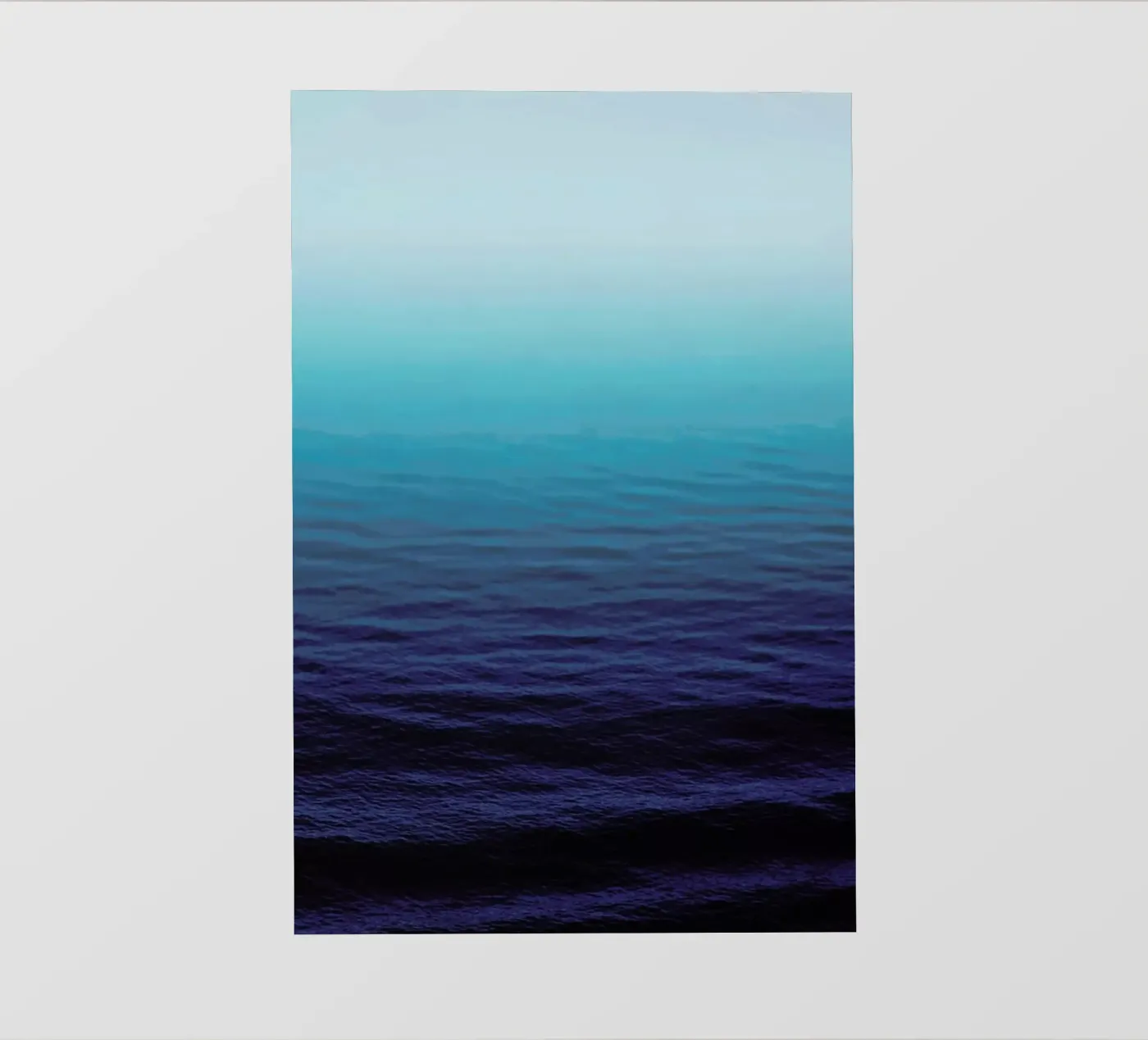 Deep Blue pellicola backlit da Leah Flores