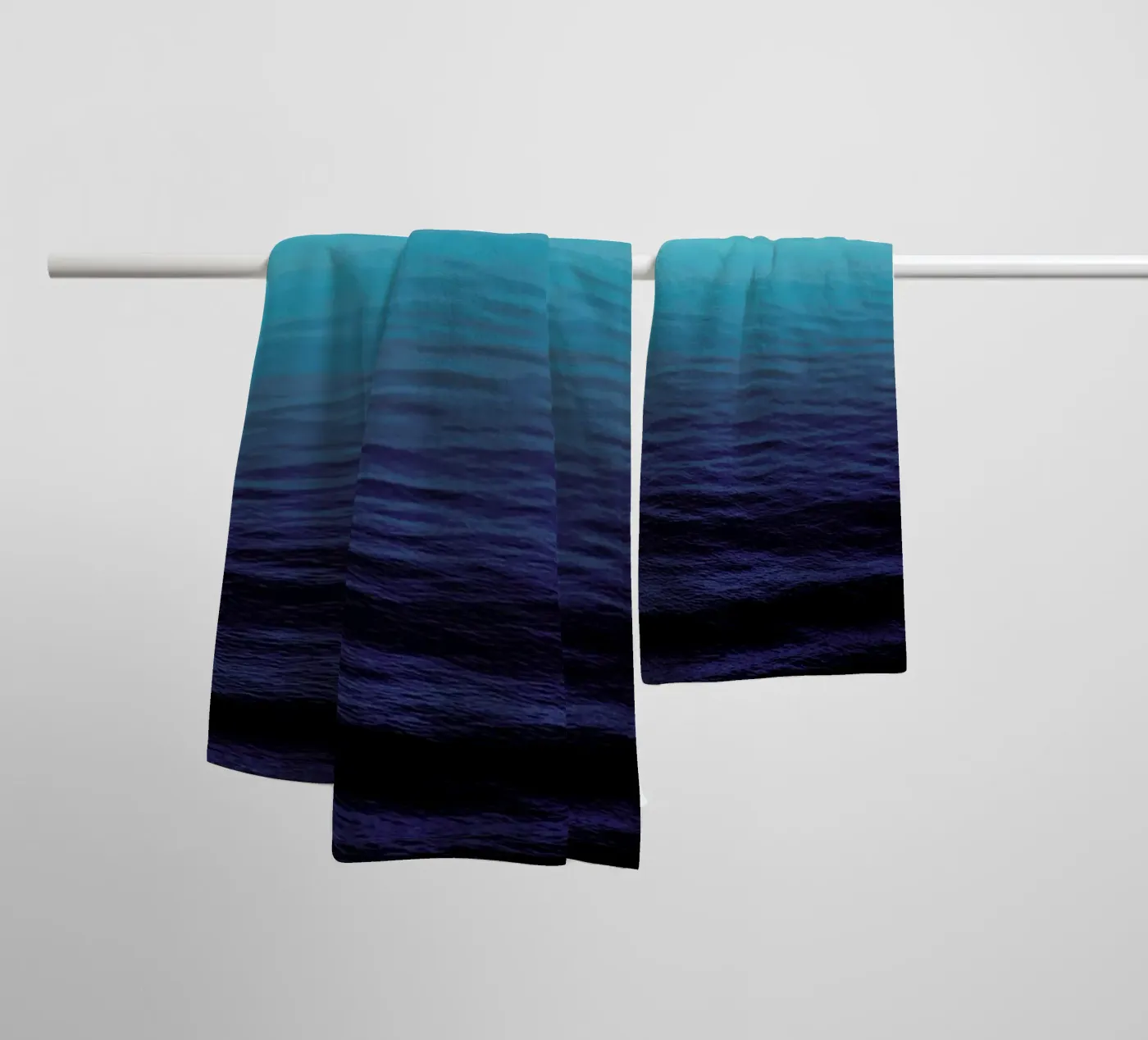Deep Blue badhanddoek van Leah Flores