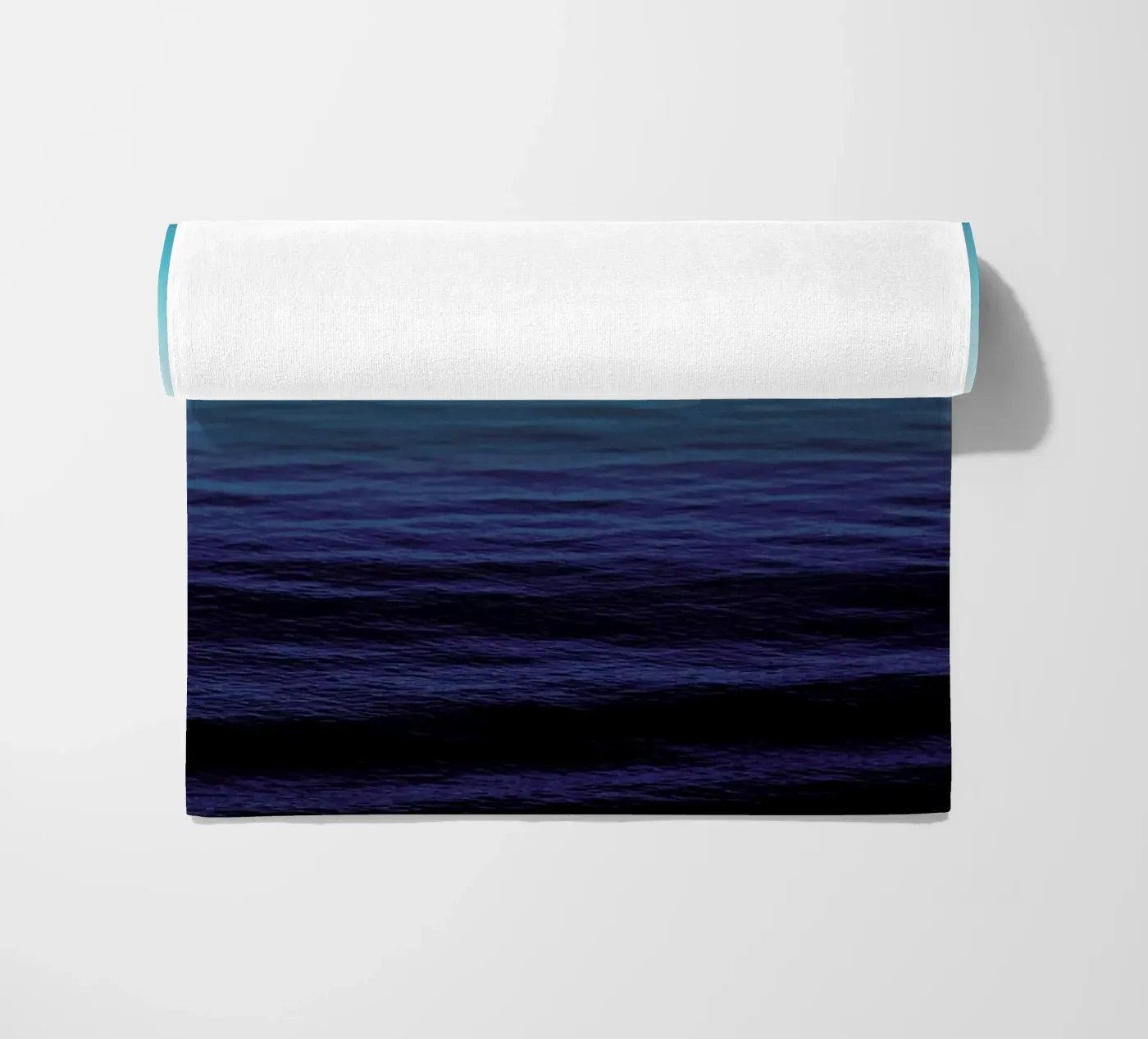 Deep Blue telo mare da Leah Flores