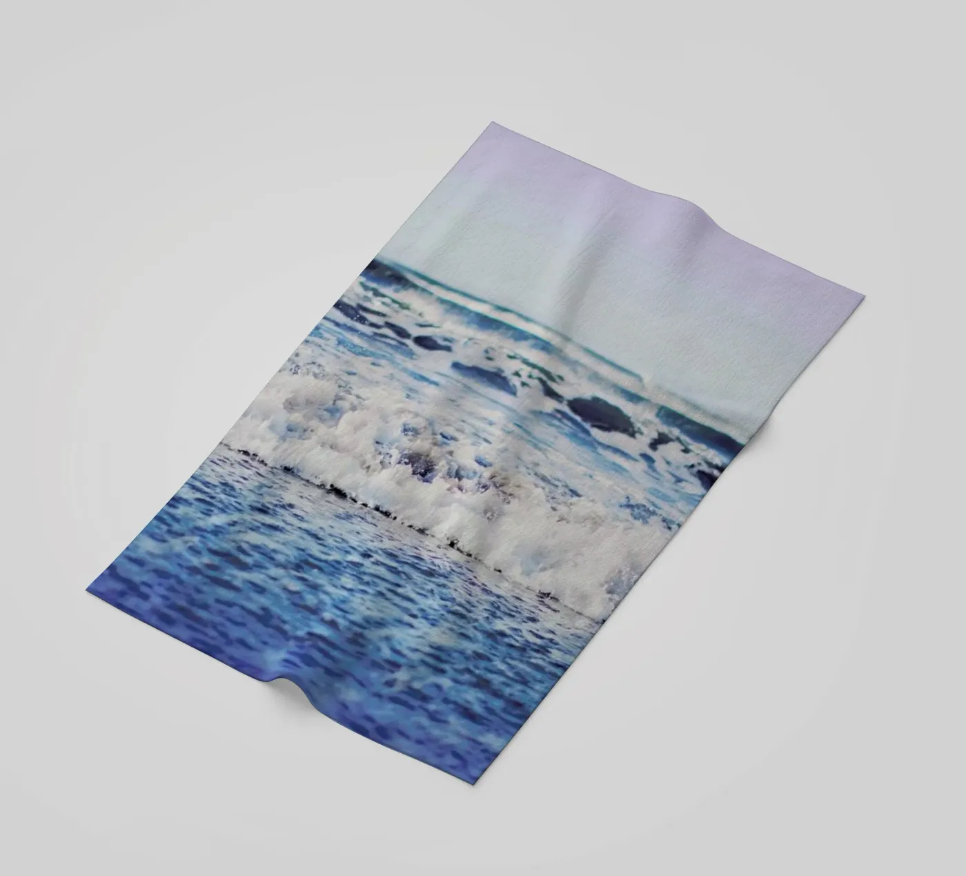 Indigo Waves strandhanddoek van Leah Flores