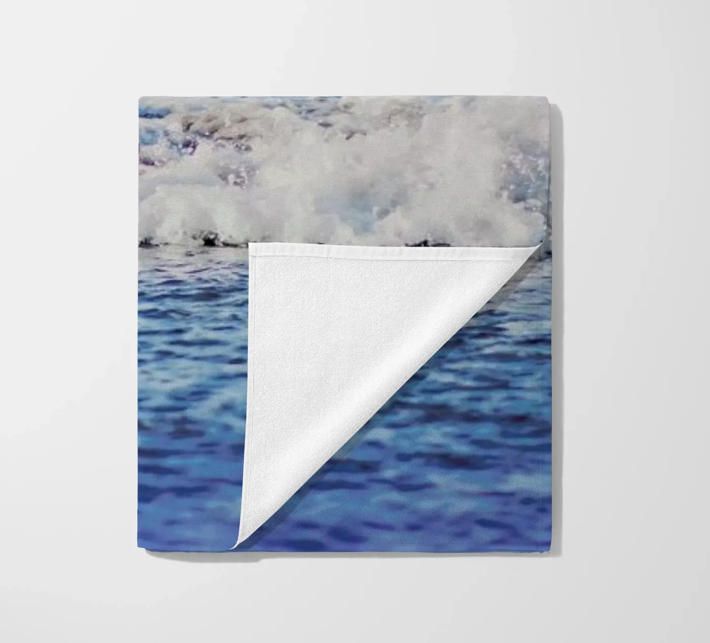 Indigo Waves telo mare da Leah Flores