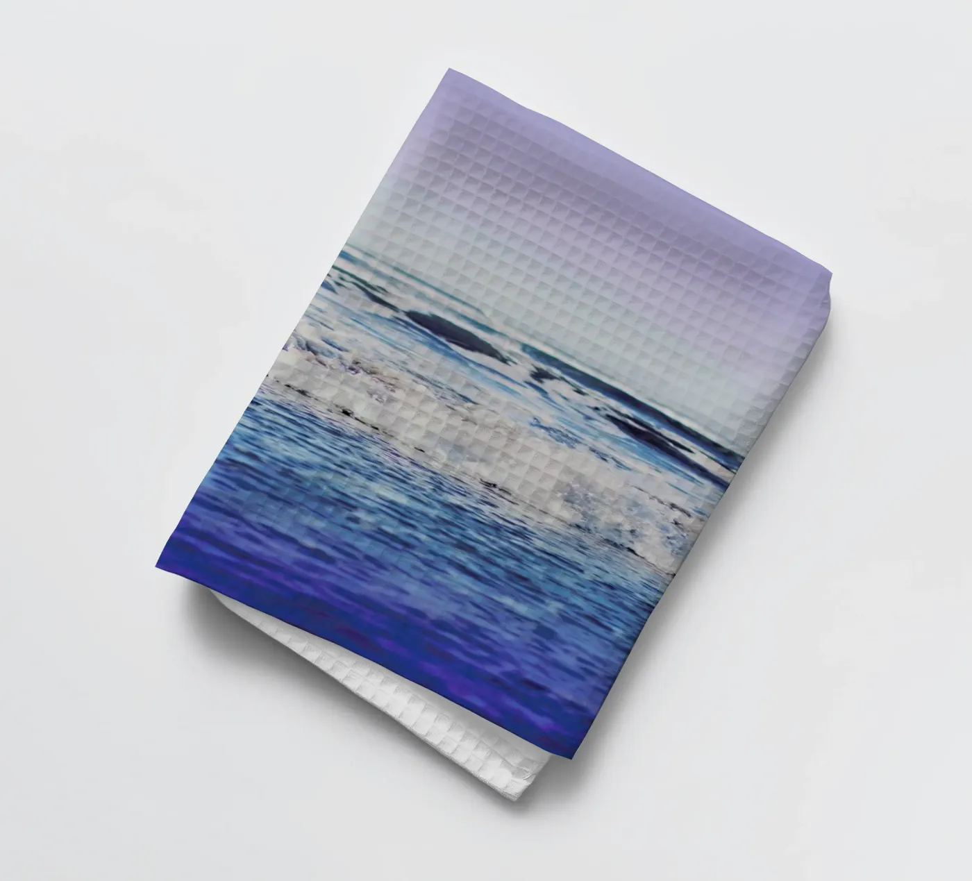 Indigo Waves Geschirrtuch von Leah Flores