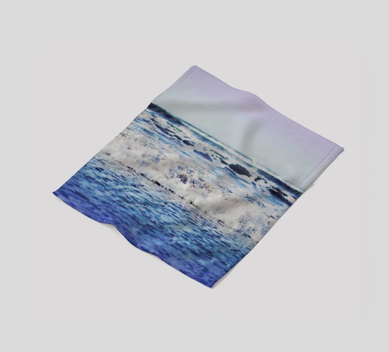 Indigo Waves Fleecedecke von Leah Flores