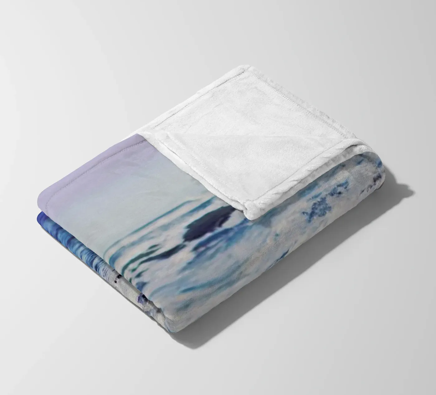Indigo Waves Fleecedecke von Leah Flores