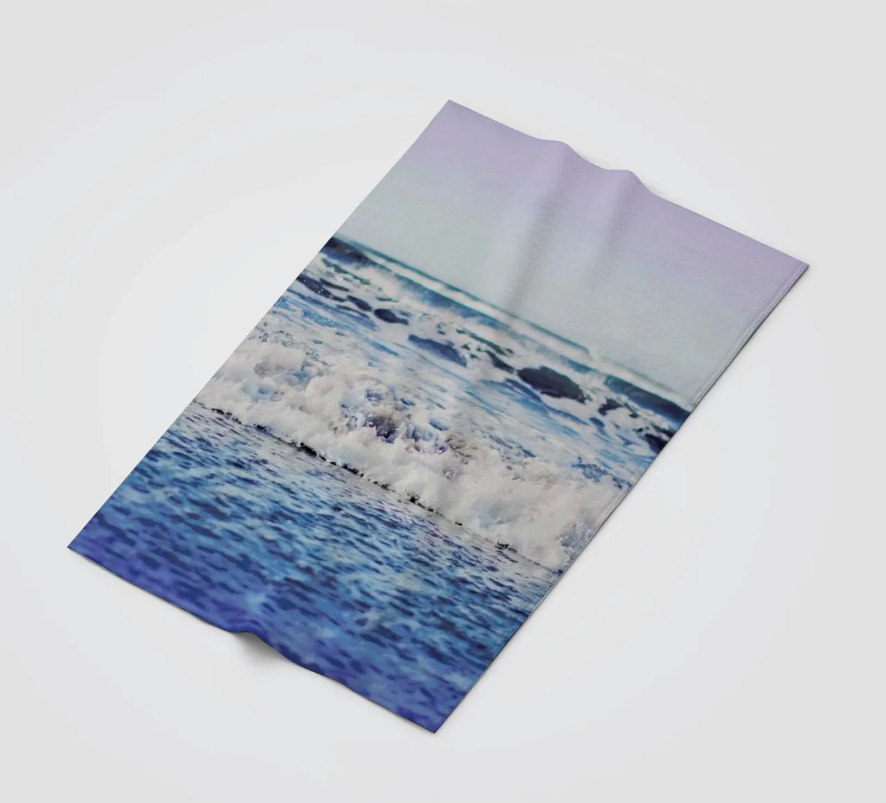 Indigo Waves Fleecedecke von Leah Flores