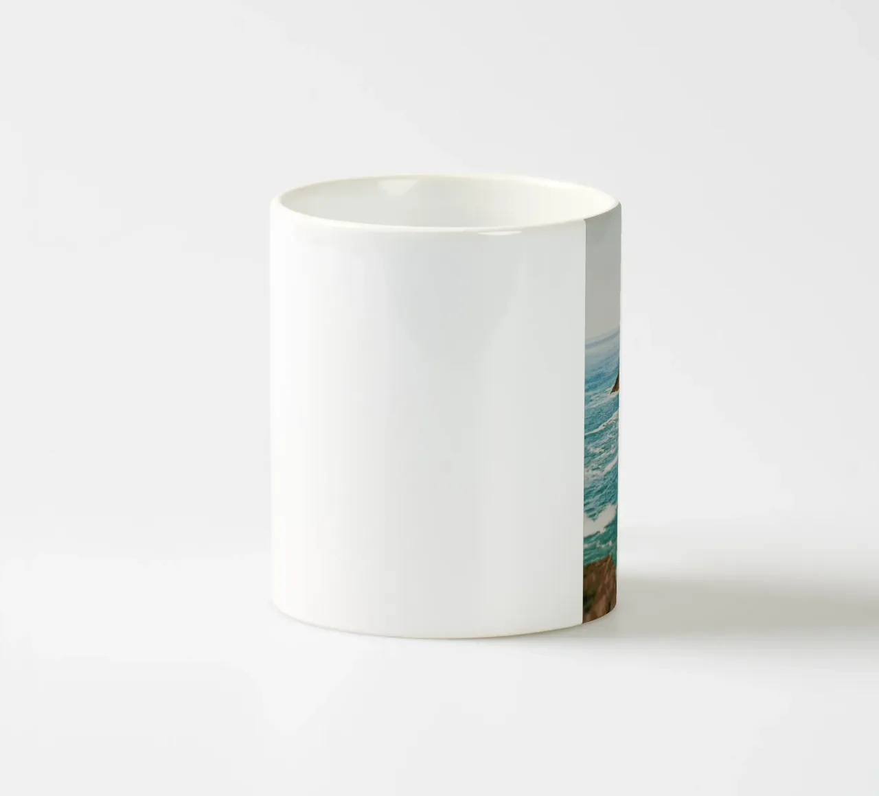 Oregon Coast tazza in ceramica da Leah Flores