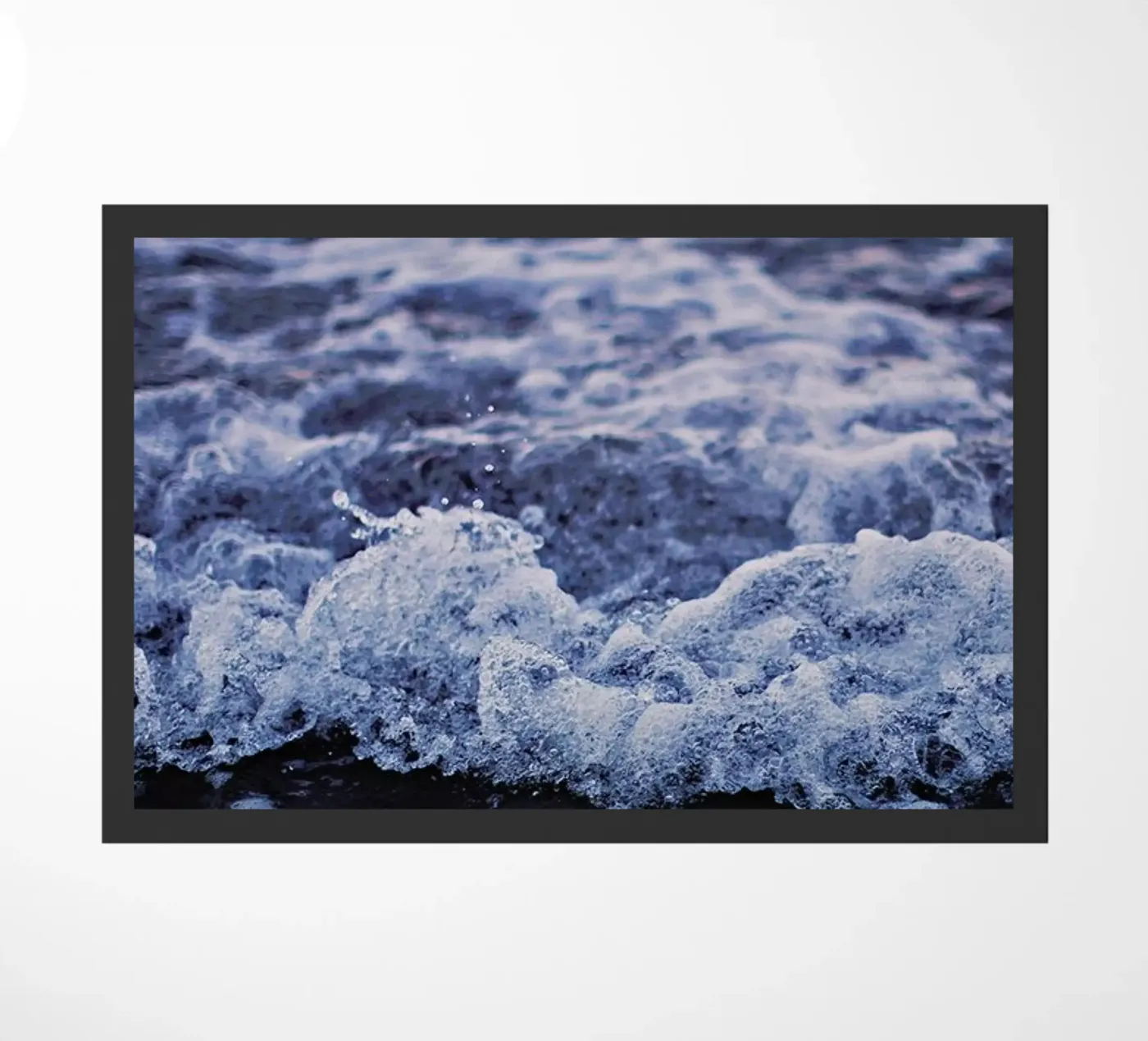 Waves Fußmatte von Leah Flores