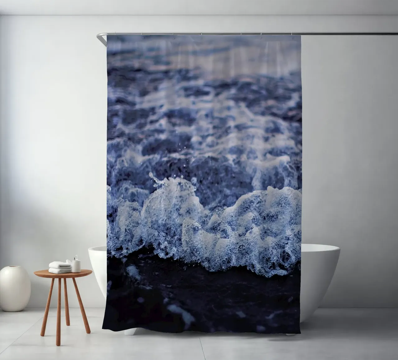 Waves Duschvorhang von Leah Flores