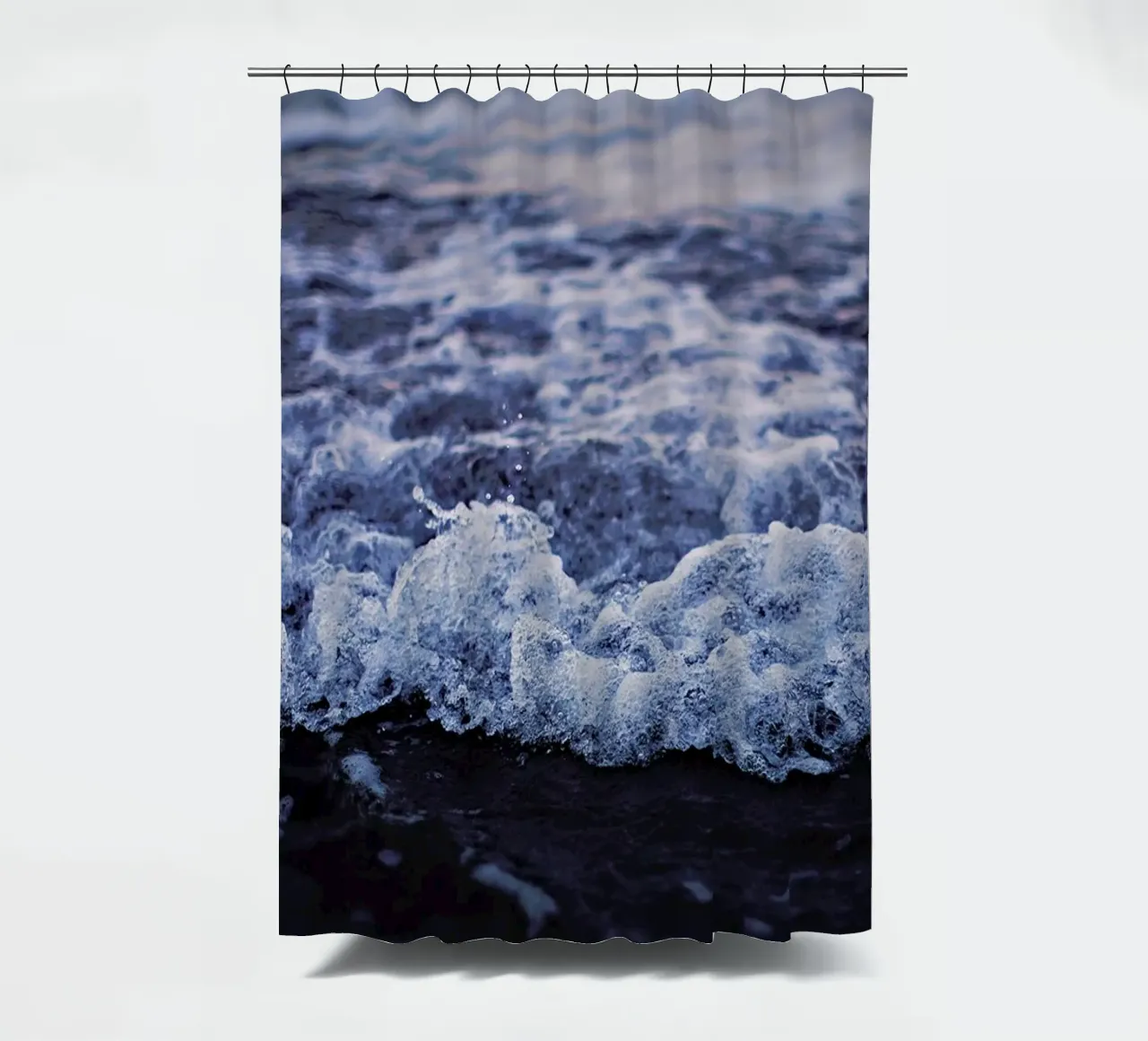 Waves Duschvorhang von Leah Flores