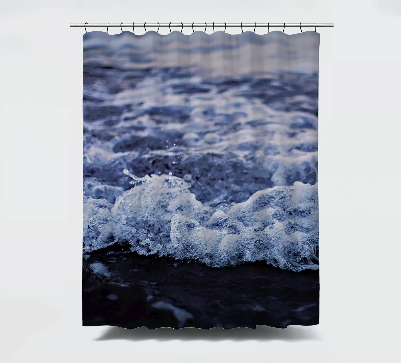 Waves Duschvorhang von Leah Flores