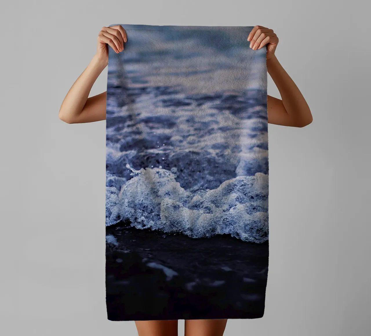 Waves badhanddoek van Leah Flores