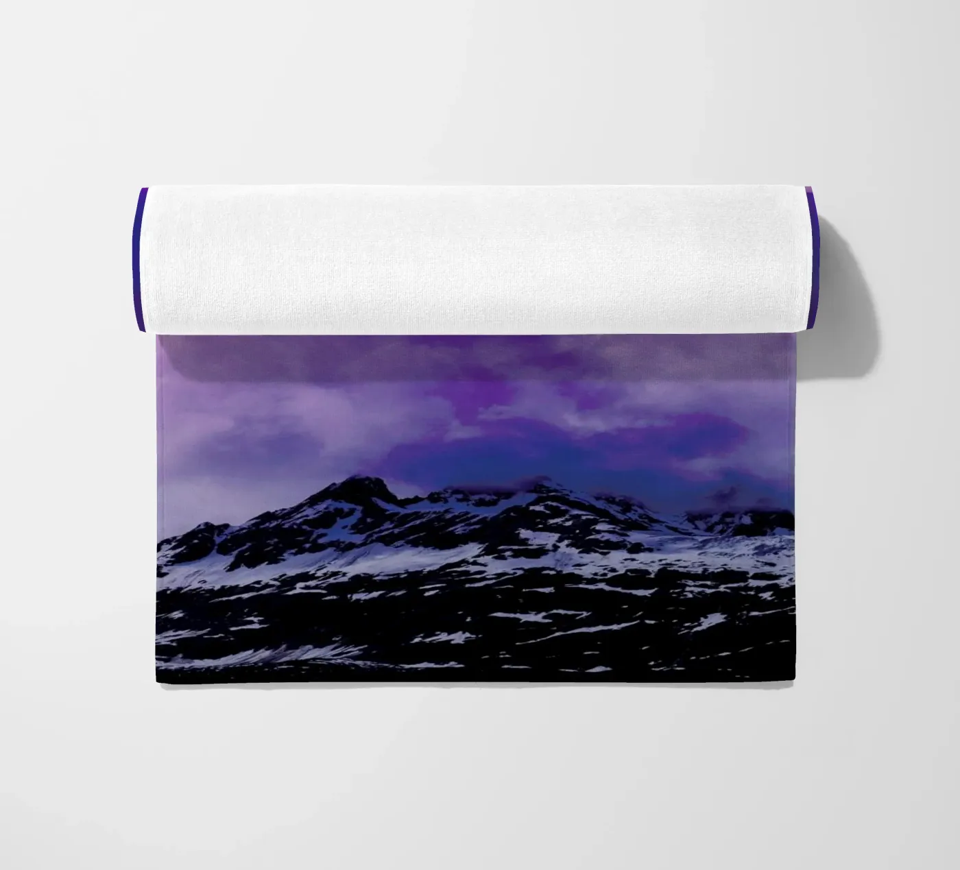 Mountain Magic Strandtuch von Leah Flores