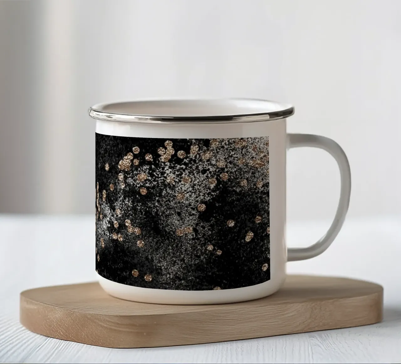 Notte astratta - accenti d'oro e nero tazza in smalto da Whole©