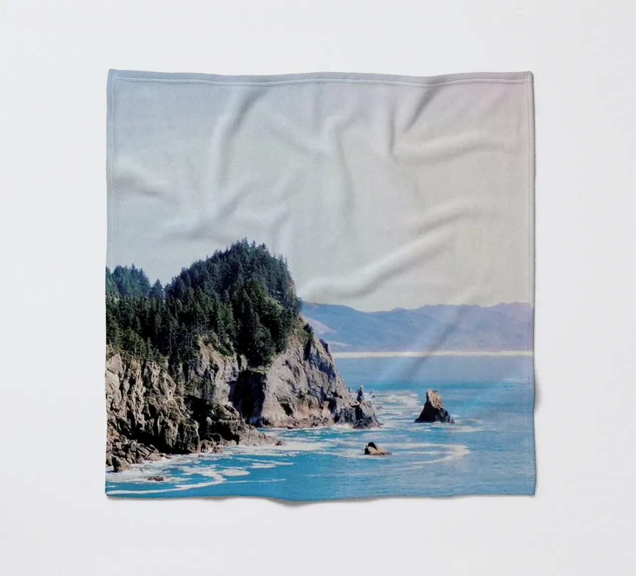 Cape Falcon coperta in pile da Leah Flores