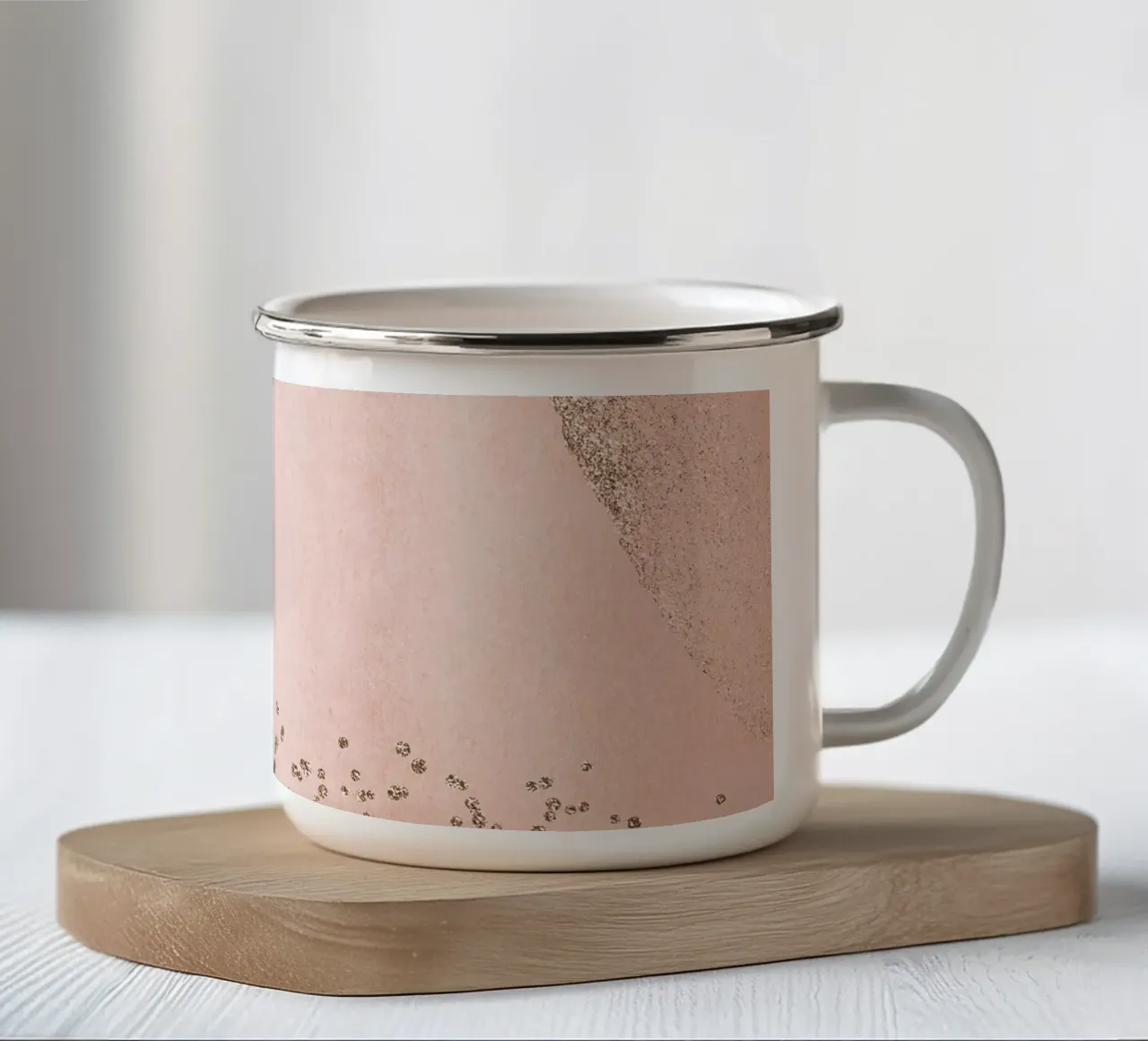 Morbidezza astratta - colori pastello e accenti dorati tazza in smalto da Whole©