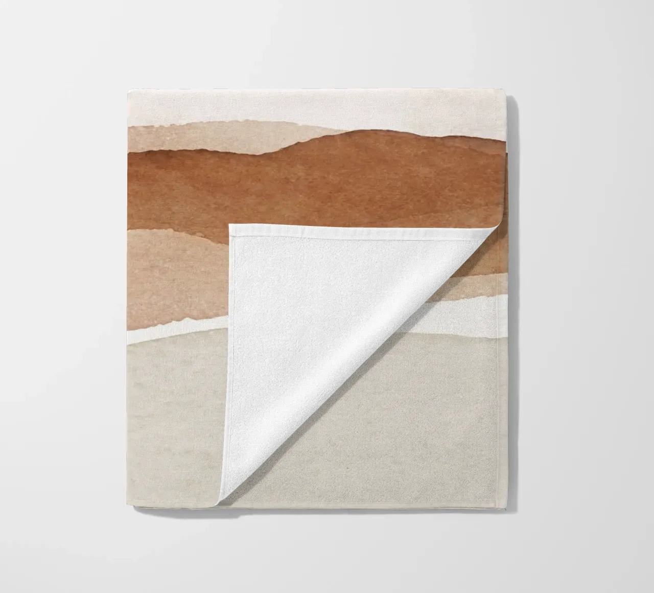 Abstract landschap - aardetinten en minimalisme strandhanddoek van Whole©