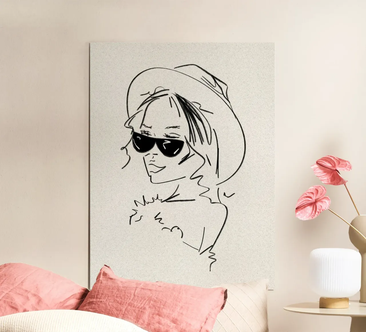Donna con cappello e occhiali da sole poster con telaio in alluminio da ArtDesign by KBK