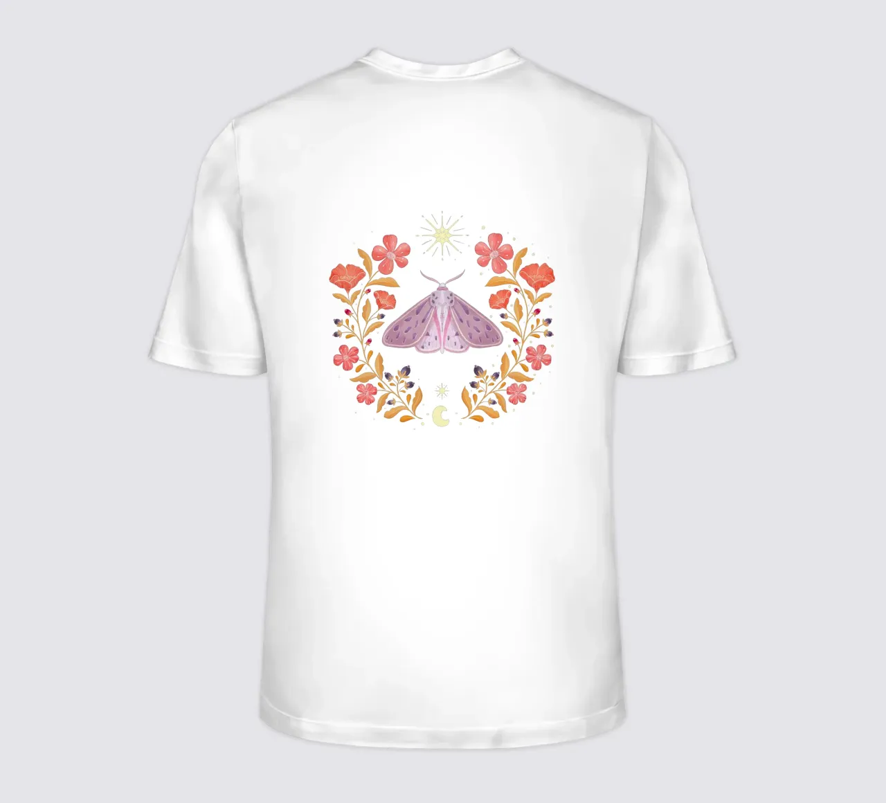 Momento magico con baco da seta, fiori, luna e stelle t-shirt da CalliLetters
