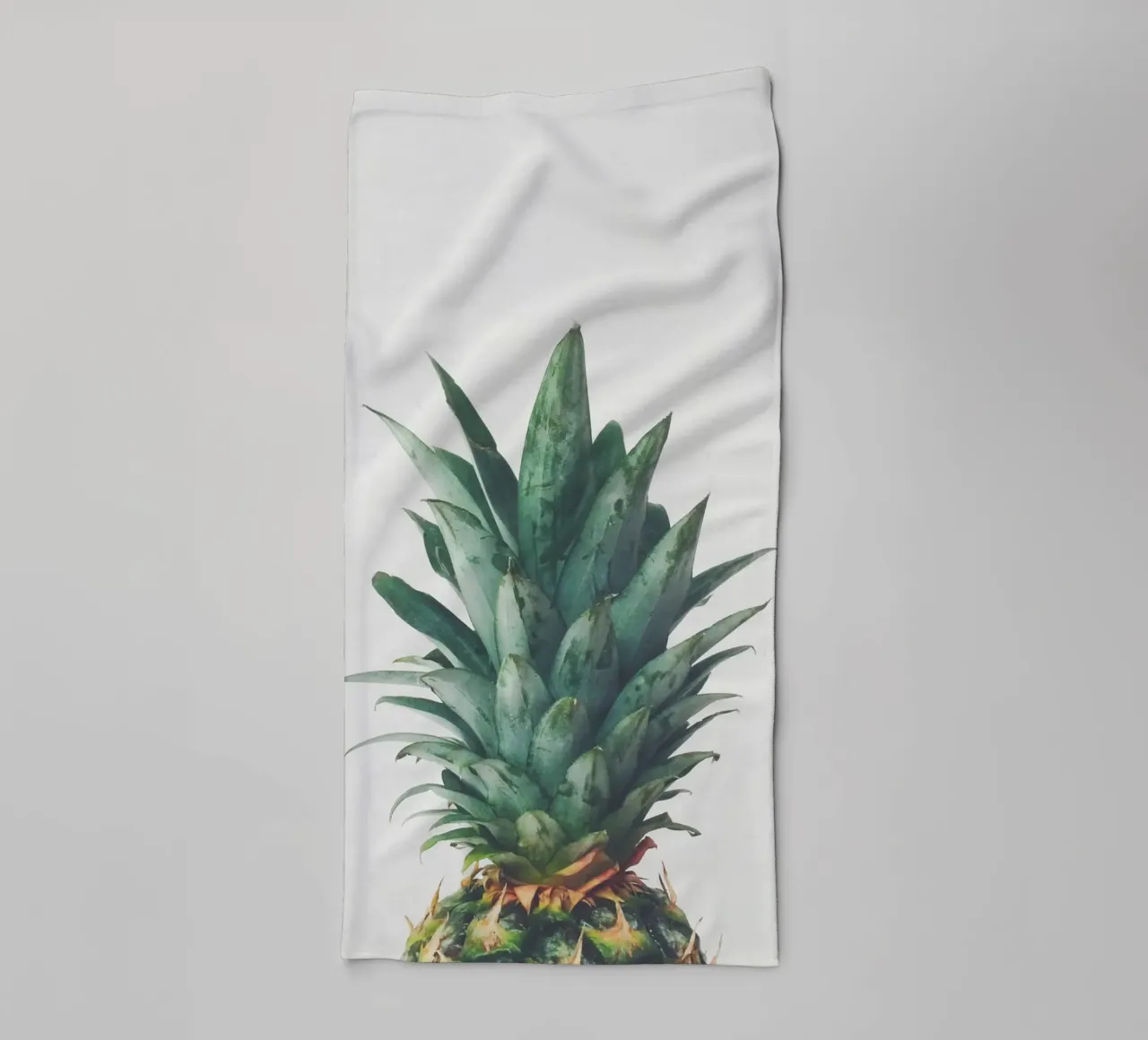 Ananas oben Handtuch von Cassia Beck Photography