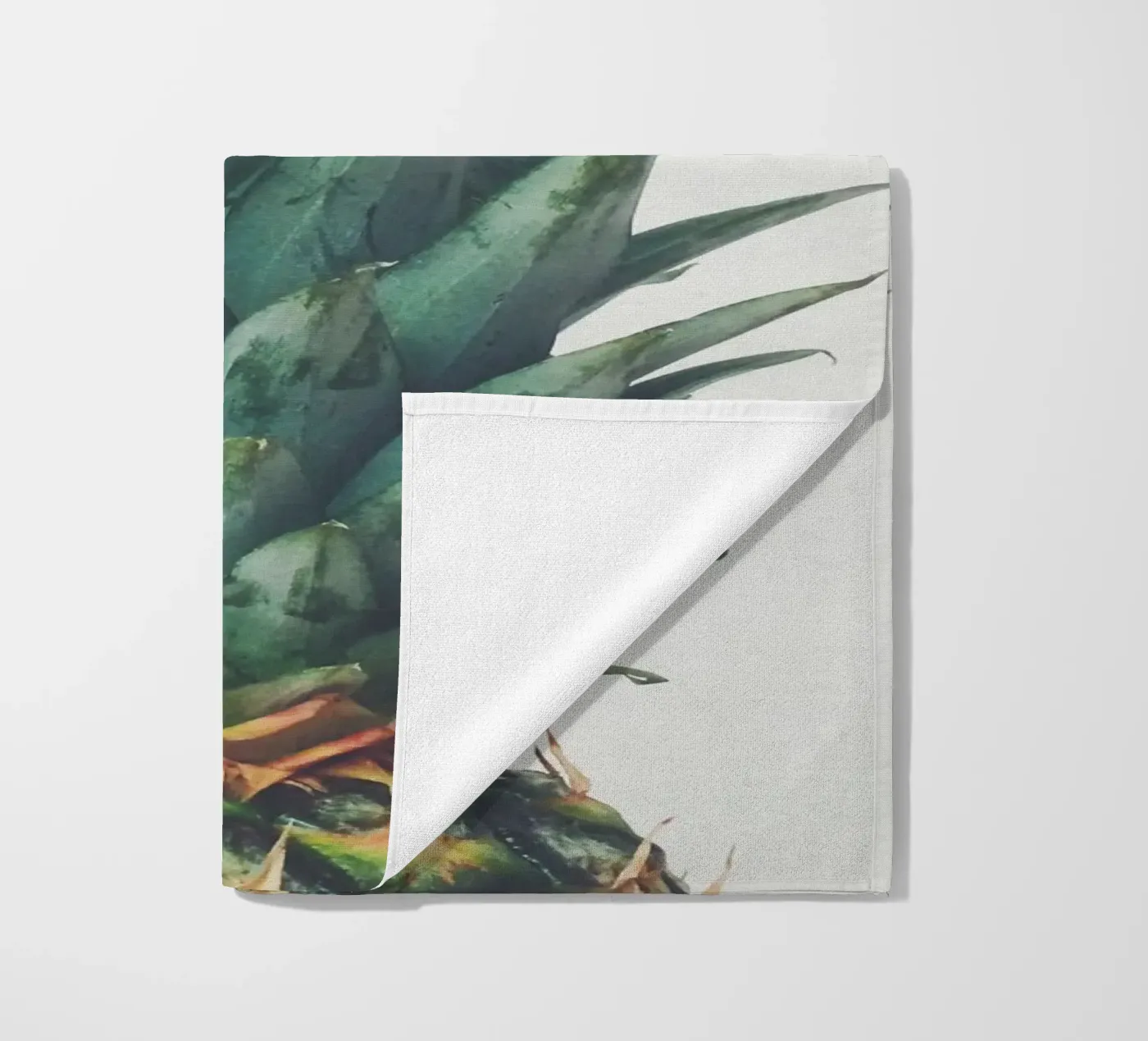 Pineapple Top Strandtuch von Cassia Beck Photography