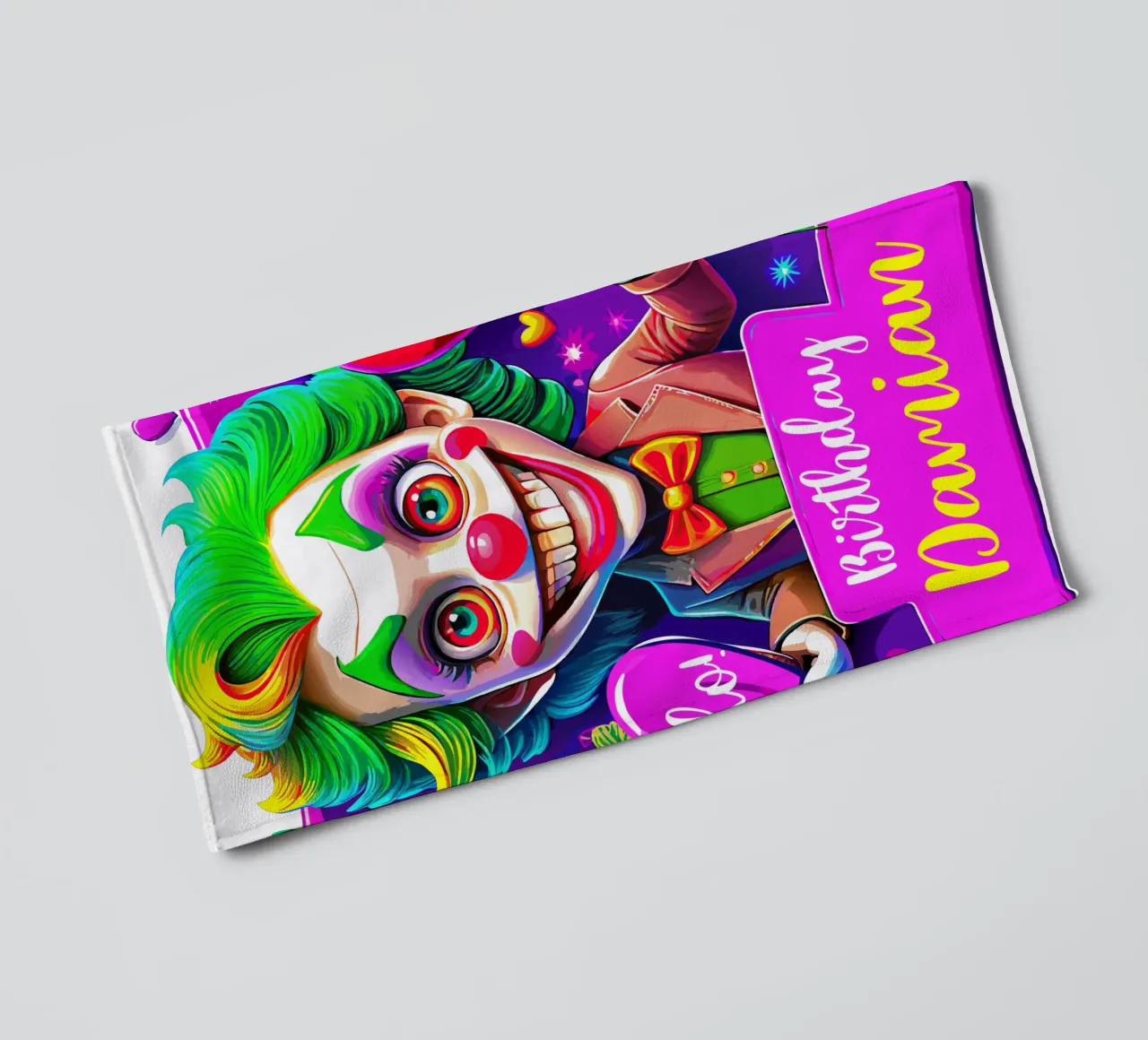 Joker Clown di compleanno con palloncini in mano - Personalizzato tutto il testo asciugamano da bagno da Artnesia