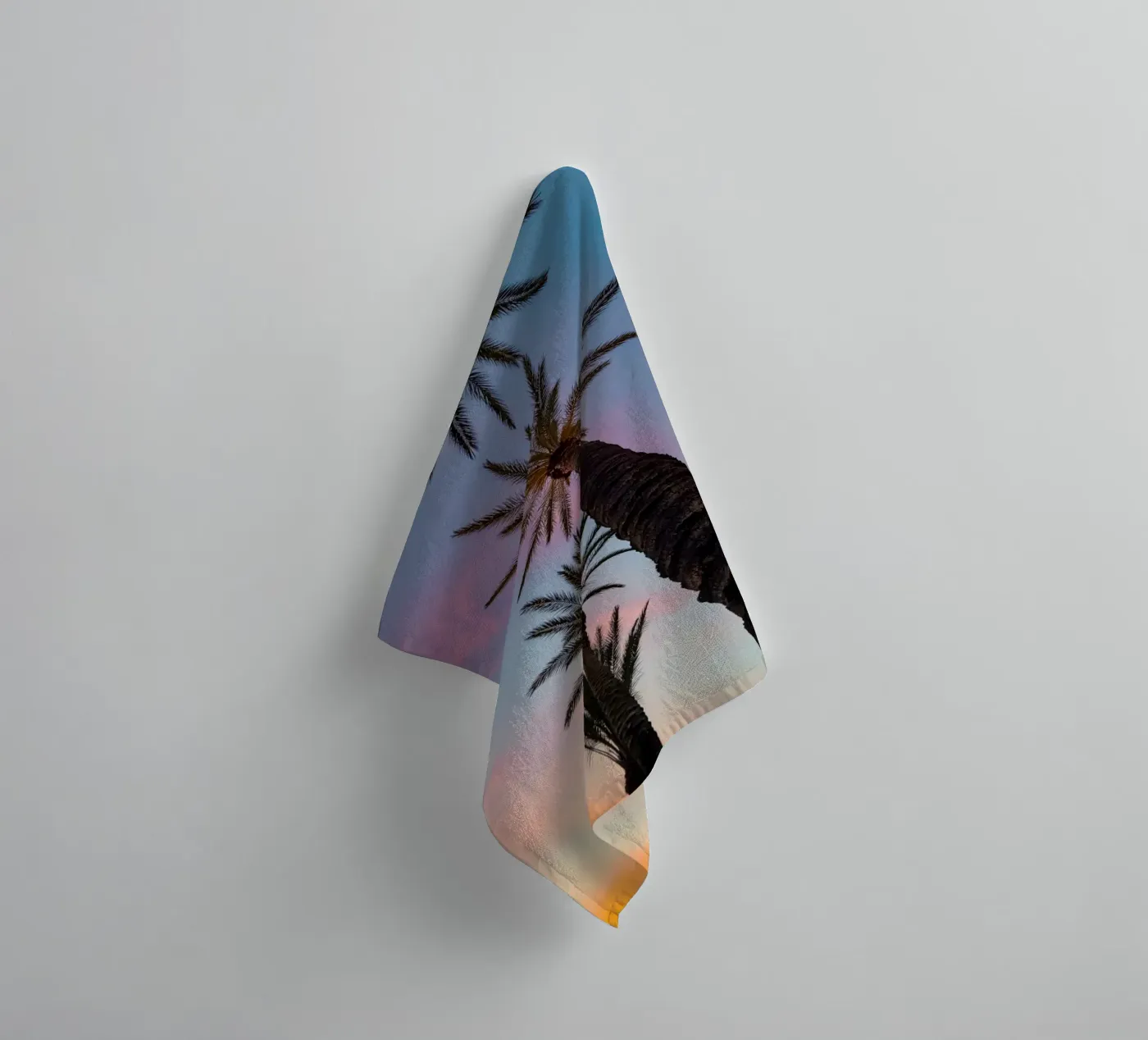 Sunset Palmtrees towel by Thilo Grøsch