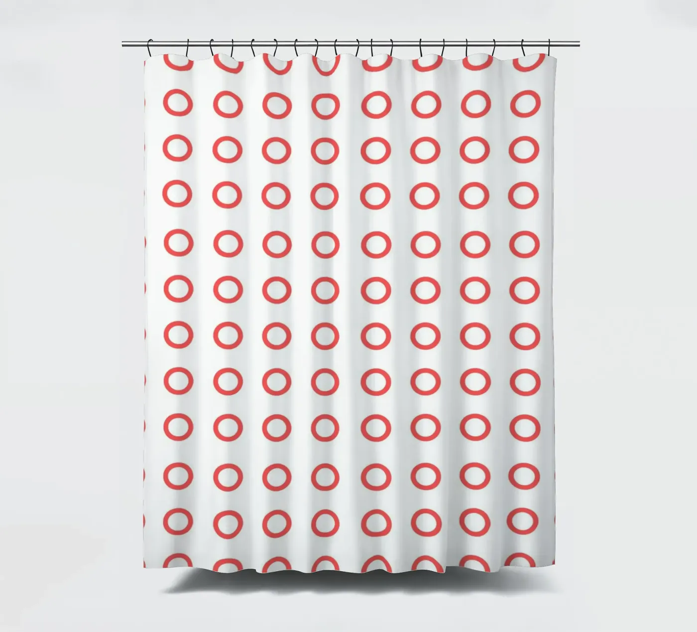 Red dots pattern Duschvorhang von Happypatterns