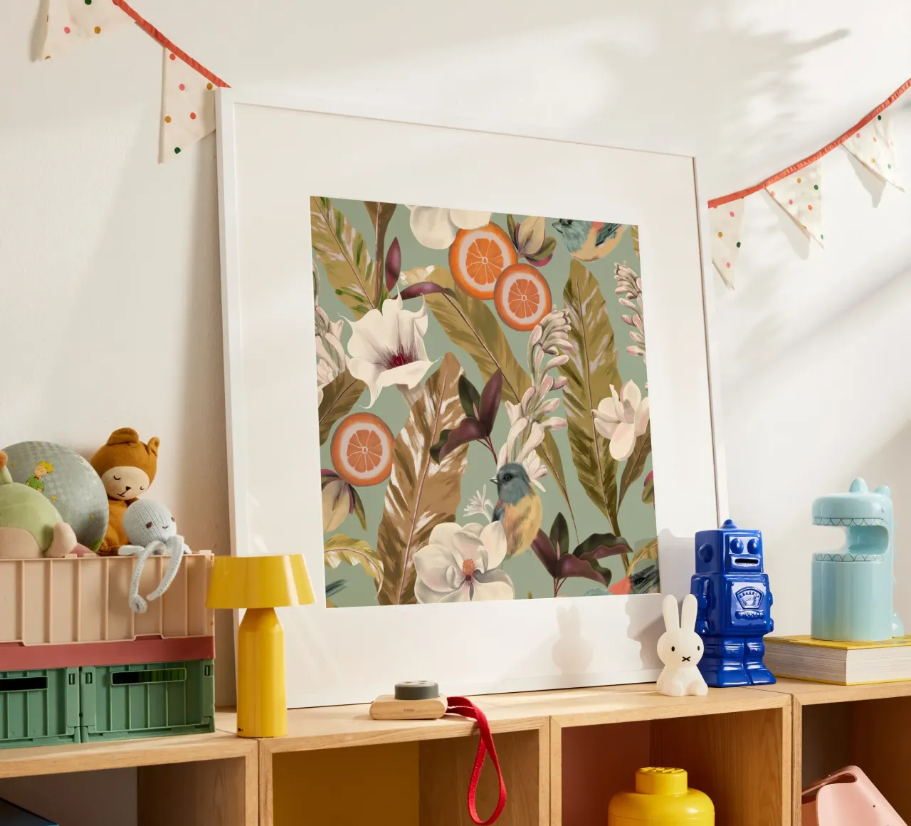 Tropical Leaves and Birds poster con telaio in plastica da anisillustration
