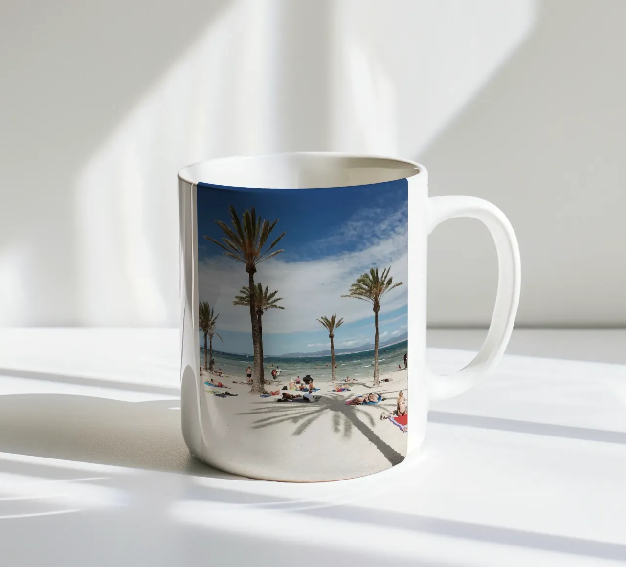 Mediterranean Beach View tazza in ceramica da Les Meravelles