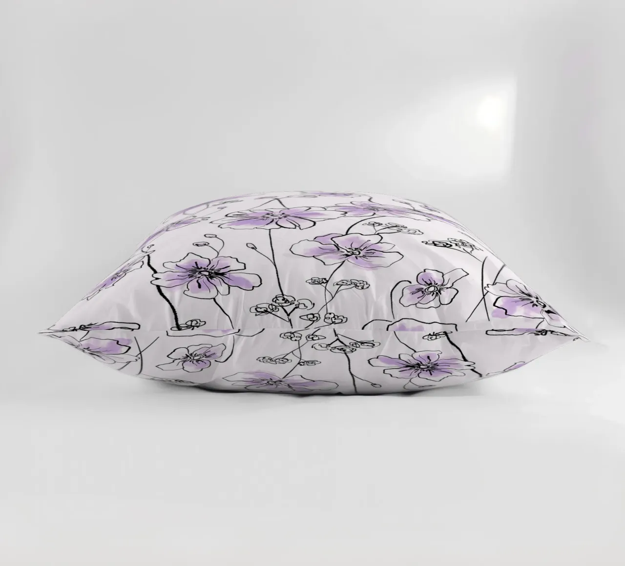 Purple Wild Roses Pattern cuscino da anisillustration