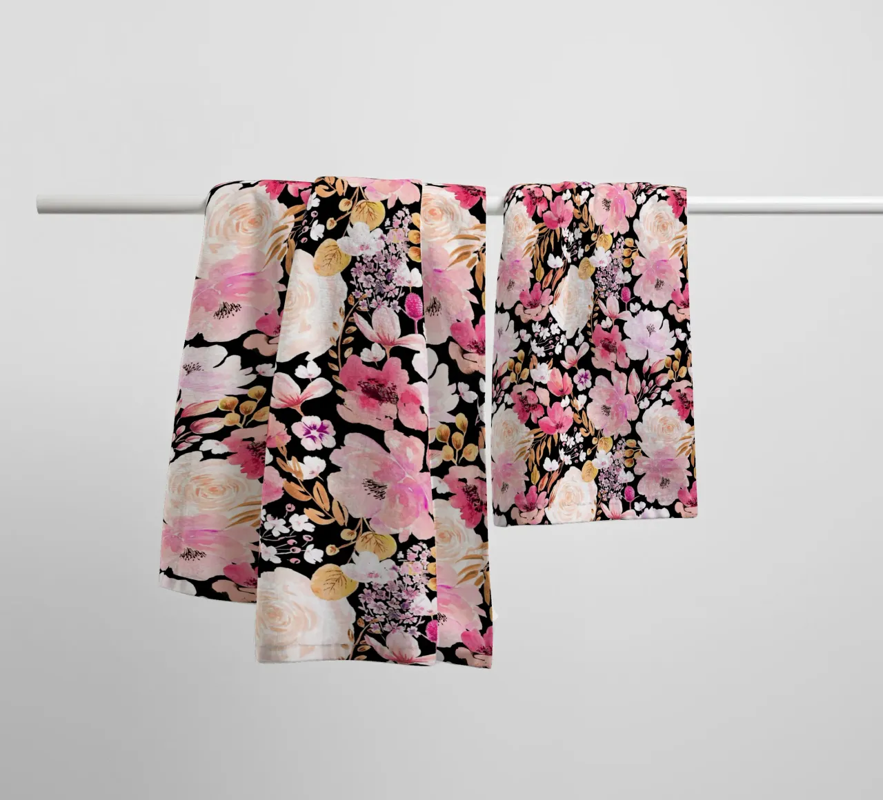 Floral Chaos Pattern Pink and Black asciugamano da bagno da anisillustration