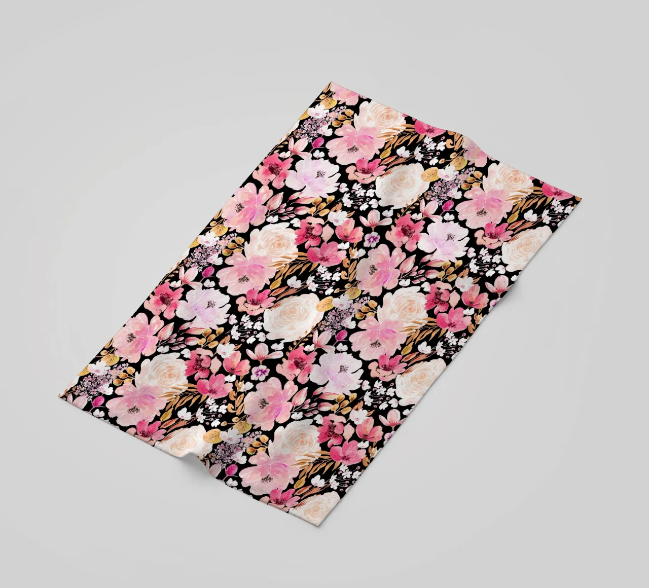 Floral Chaos Pattern Pink and Black telo mare da anisillustration