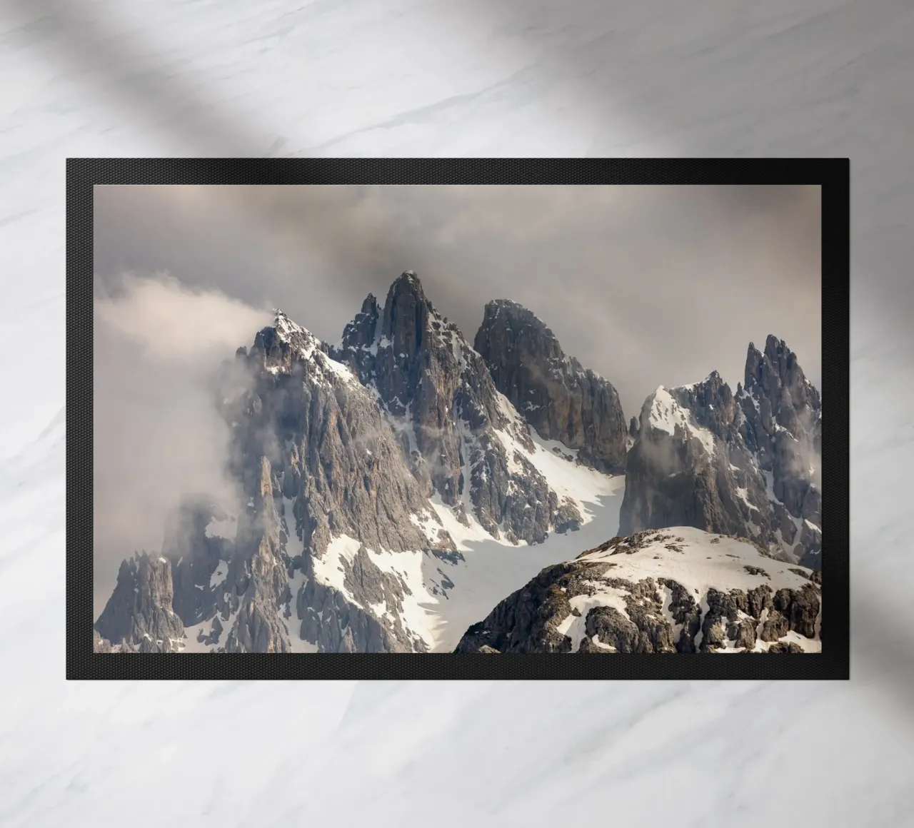 Alpi dolomitiche con la neve zerbino da karijn_landscapes