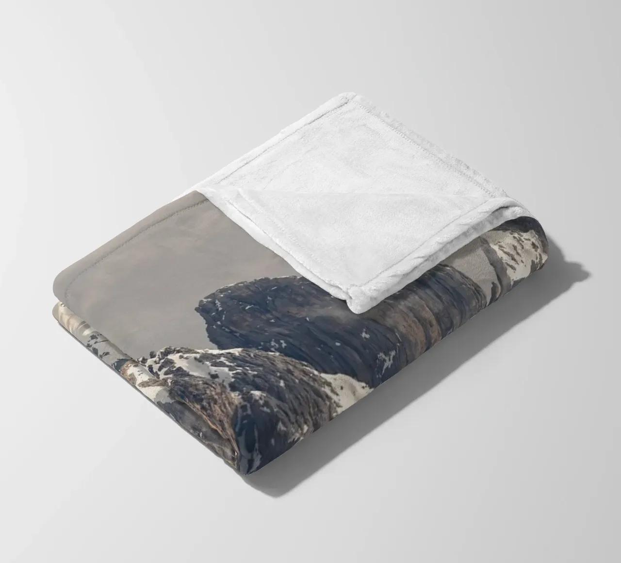 Alpi dolomitiche con la neve coperta in pile da karijn_landscapes