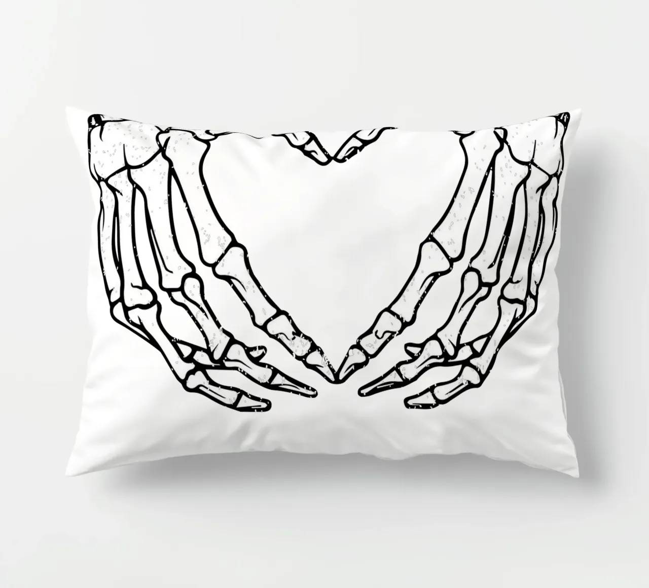 skeletal hands forms a heart cuscino da edsonramosart