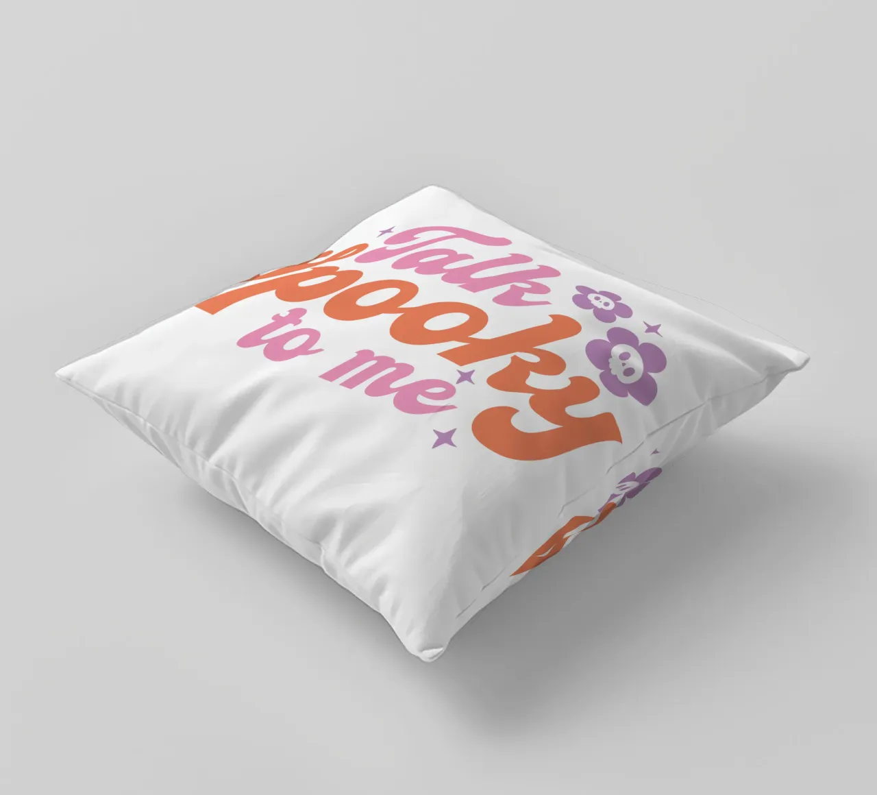 Talk Spooky To Me cuscino da artographieHome