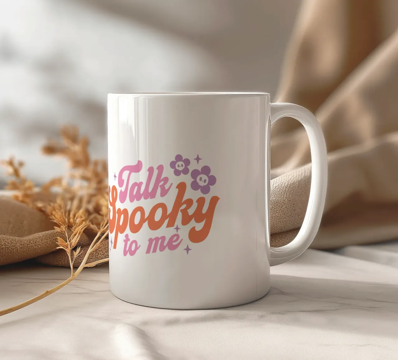 Talk Spooky To Me tazza in ceramica da artographieHome