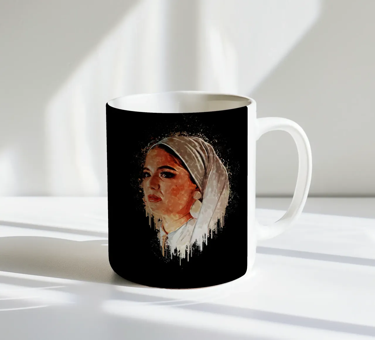 Hijab donna tazza in ceramica da Gunawan Rb