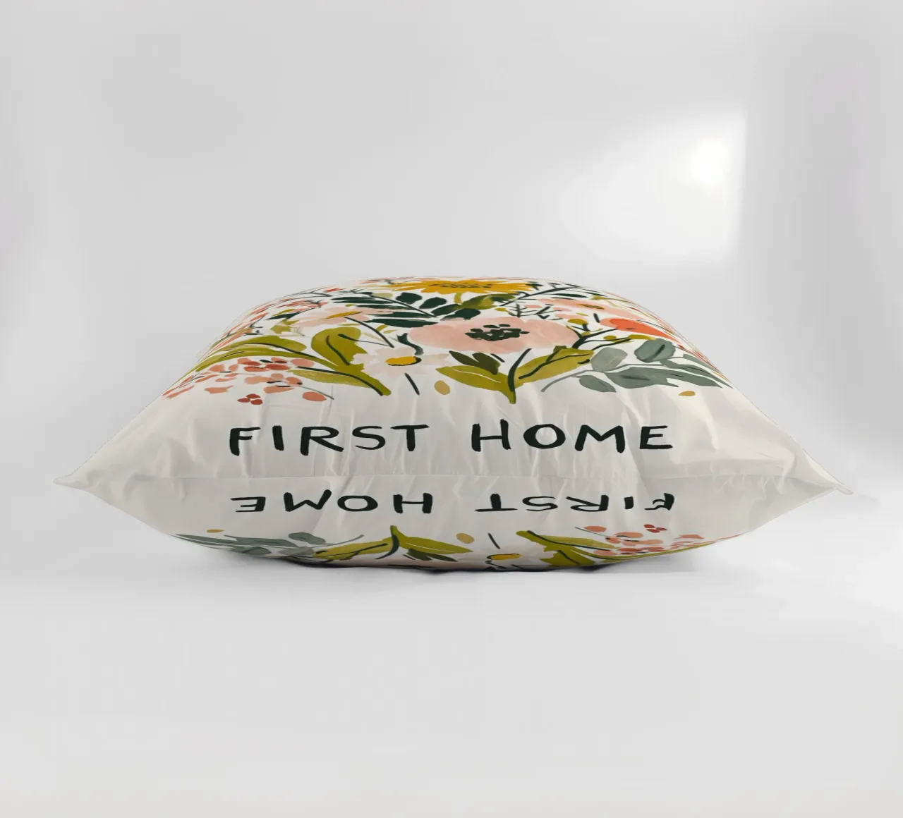 First Home (Version 1) cojín de treechild