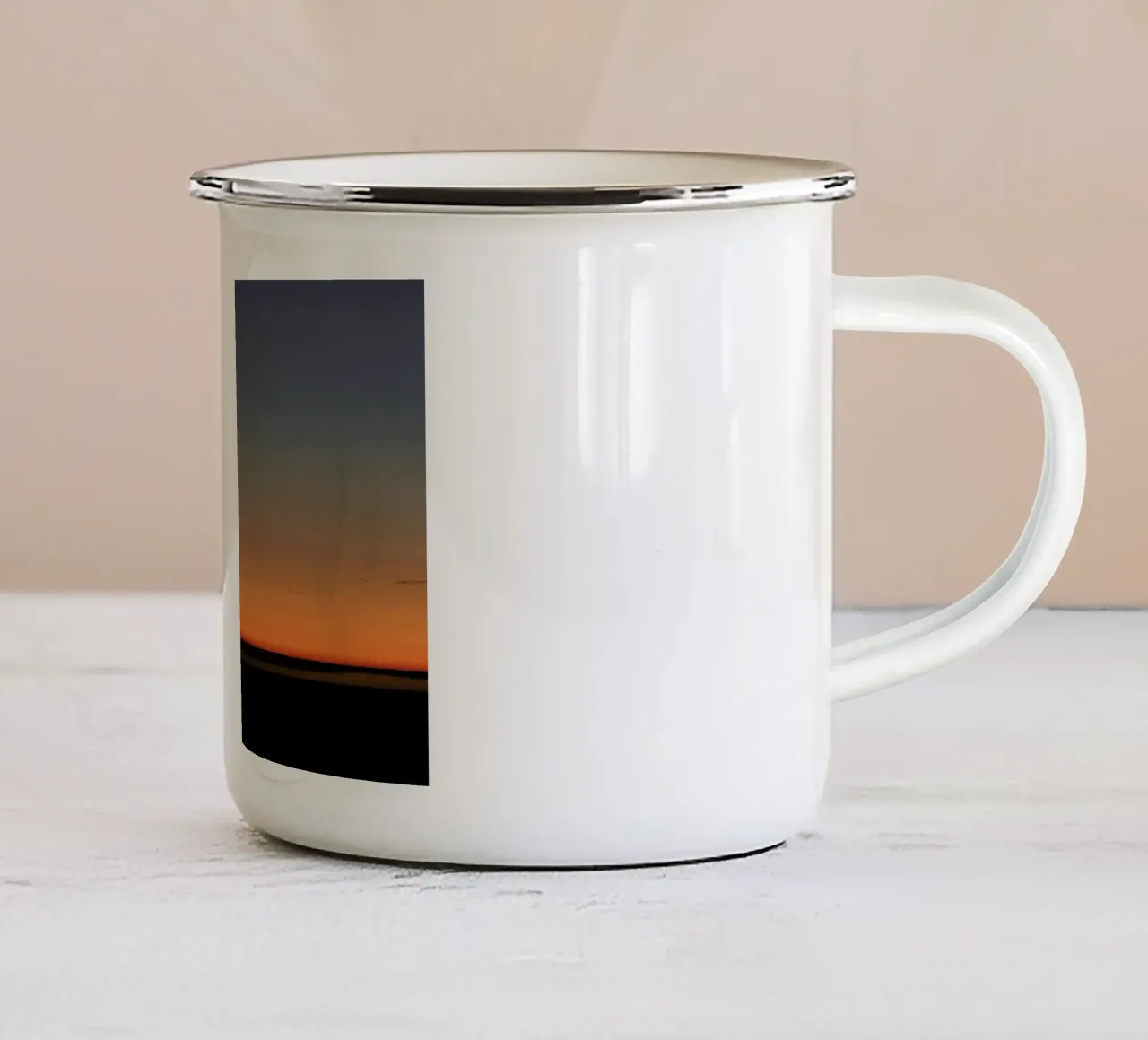 P10 tazza in smalto da Marc Gruninger