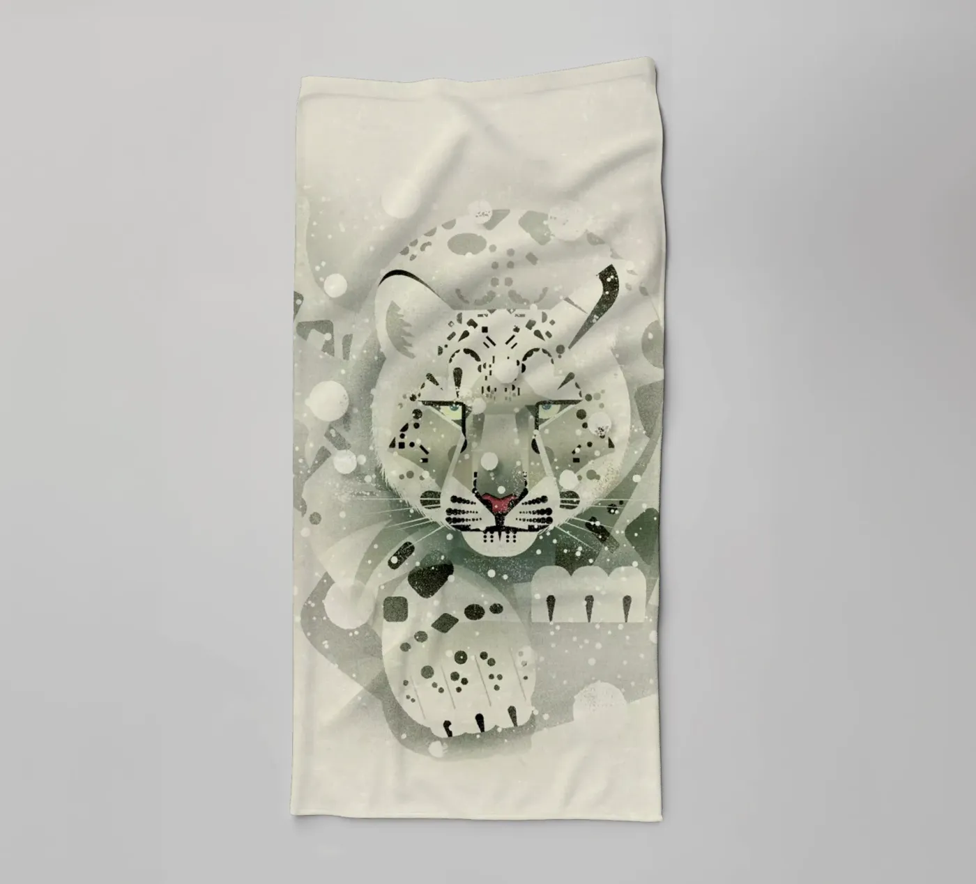 Schneeleopard towel by Dieter Braun