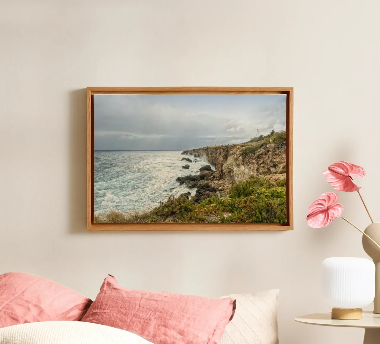 Costa di Malta tela con Cornice a cassetta da Curious Collections by Marielle Leenders