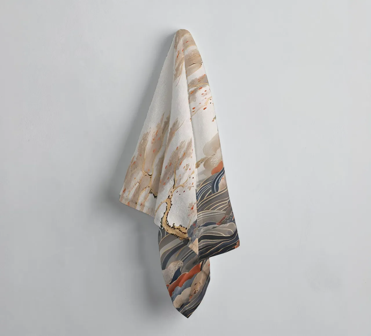 Des pins sereins et des vagues qui roulent serviette de bain de Artistic-shop
